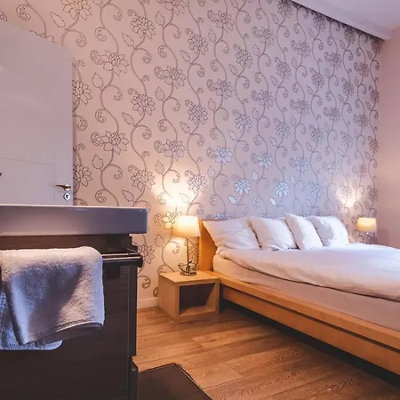Two-Bedroom Apartment Art 3 Ac Units Zagreb Exterior photo